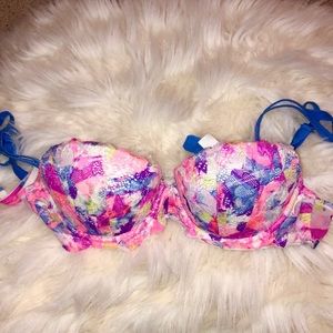 Victoria’s Secret Lace Push-up Bra
